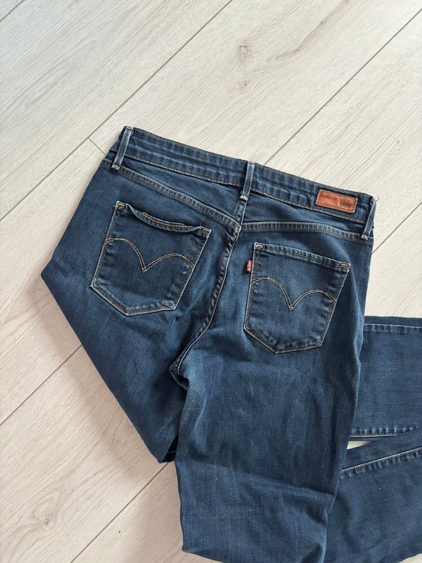 Levi's Classic Rise Slim Fit Jeans Size 29 Demi Curve — W29