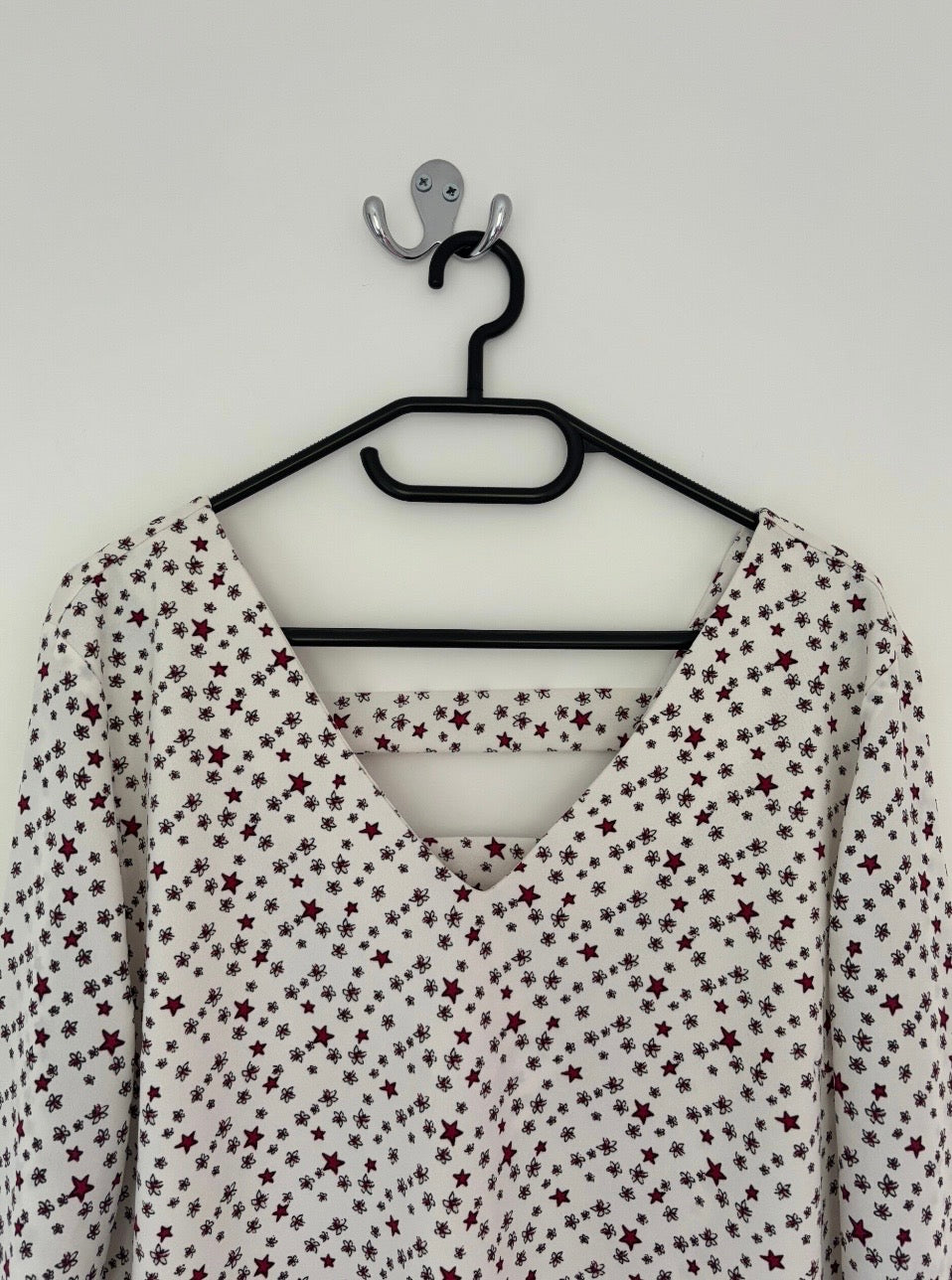 Next Long Sleeve V-Neck Stars Print Blouse Size 16 — 16