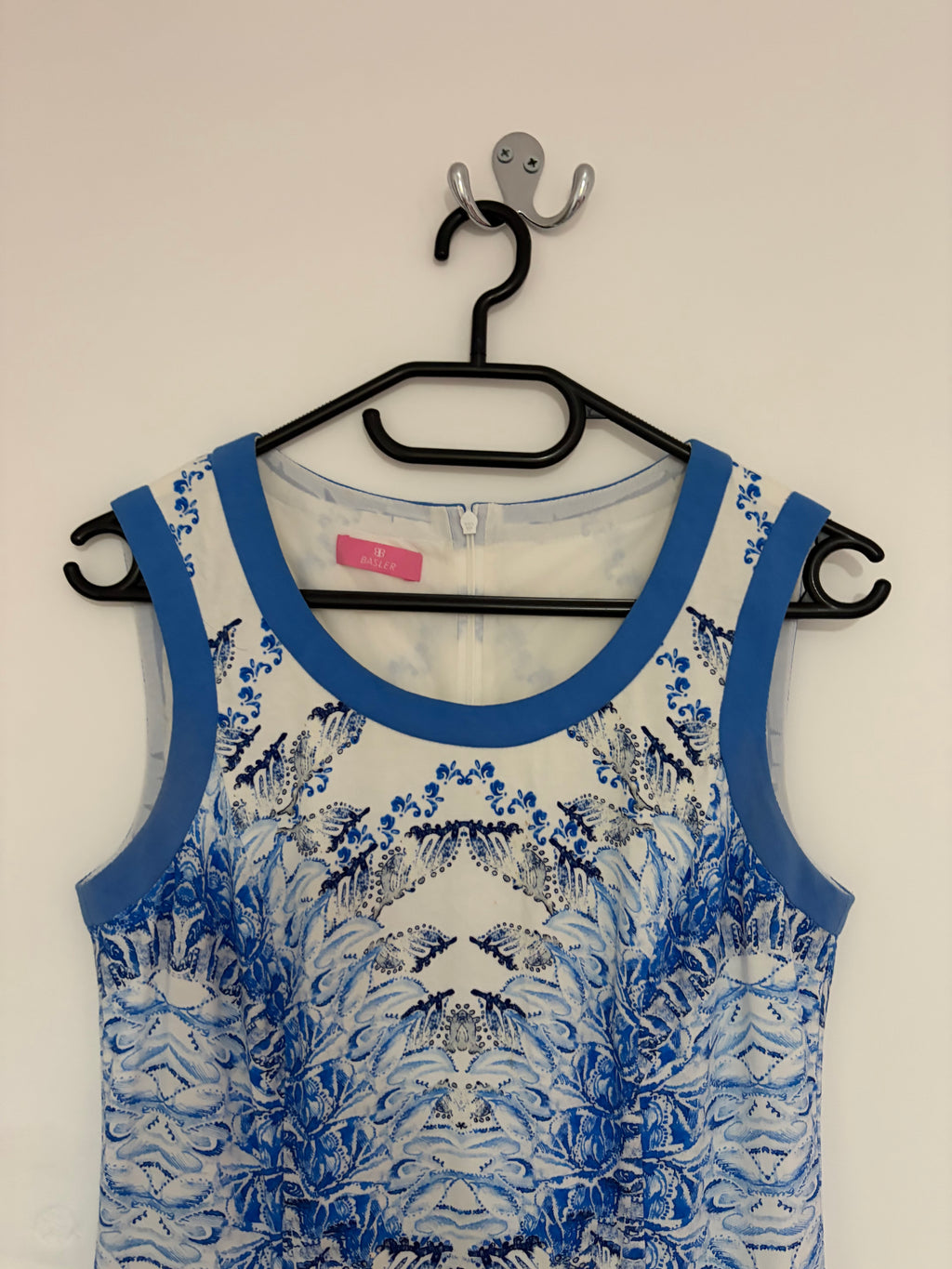 Basler Sleeveless Knee Length Blue Patterned Dress Lined Size UK 8